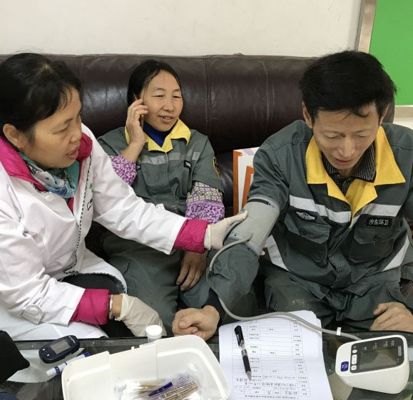 關愛城市美容師，廣州現代醫院開展送醫到家探訪活動